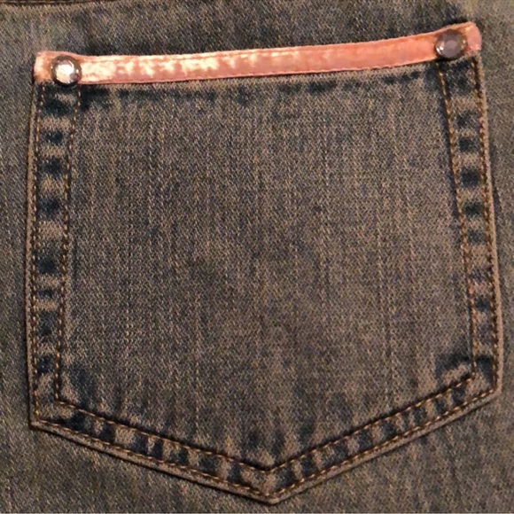 Dana Buchman Rhinestone Bow Blue Jeans - Picture 5 of 11